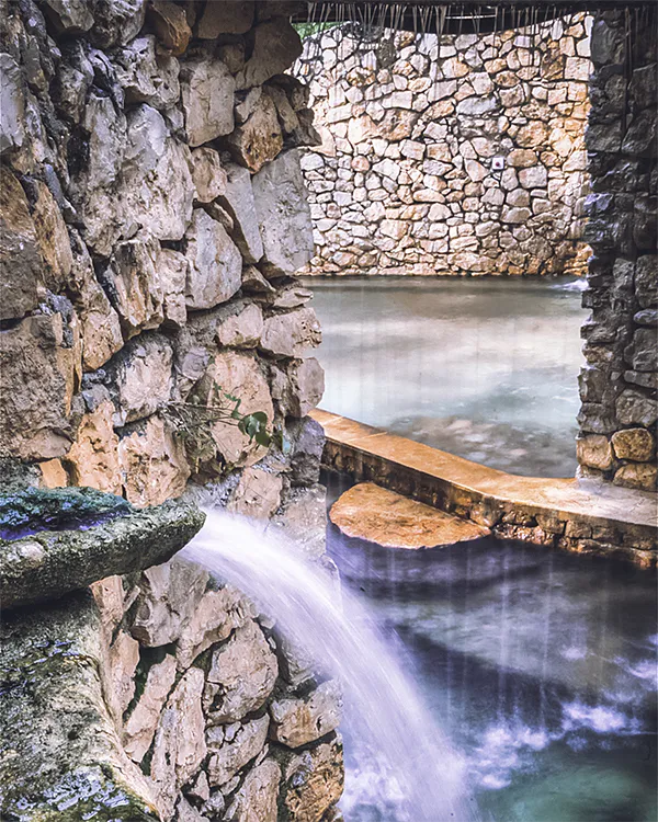 Le cascatelle di Terme Acqua Pia